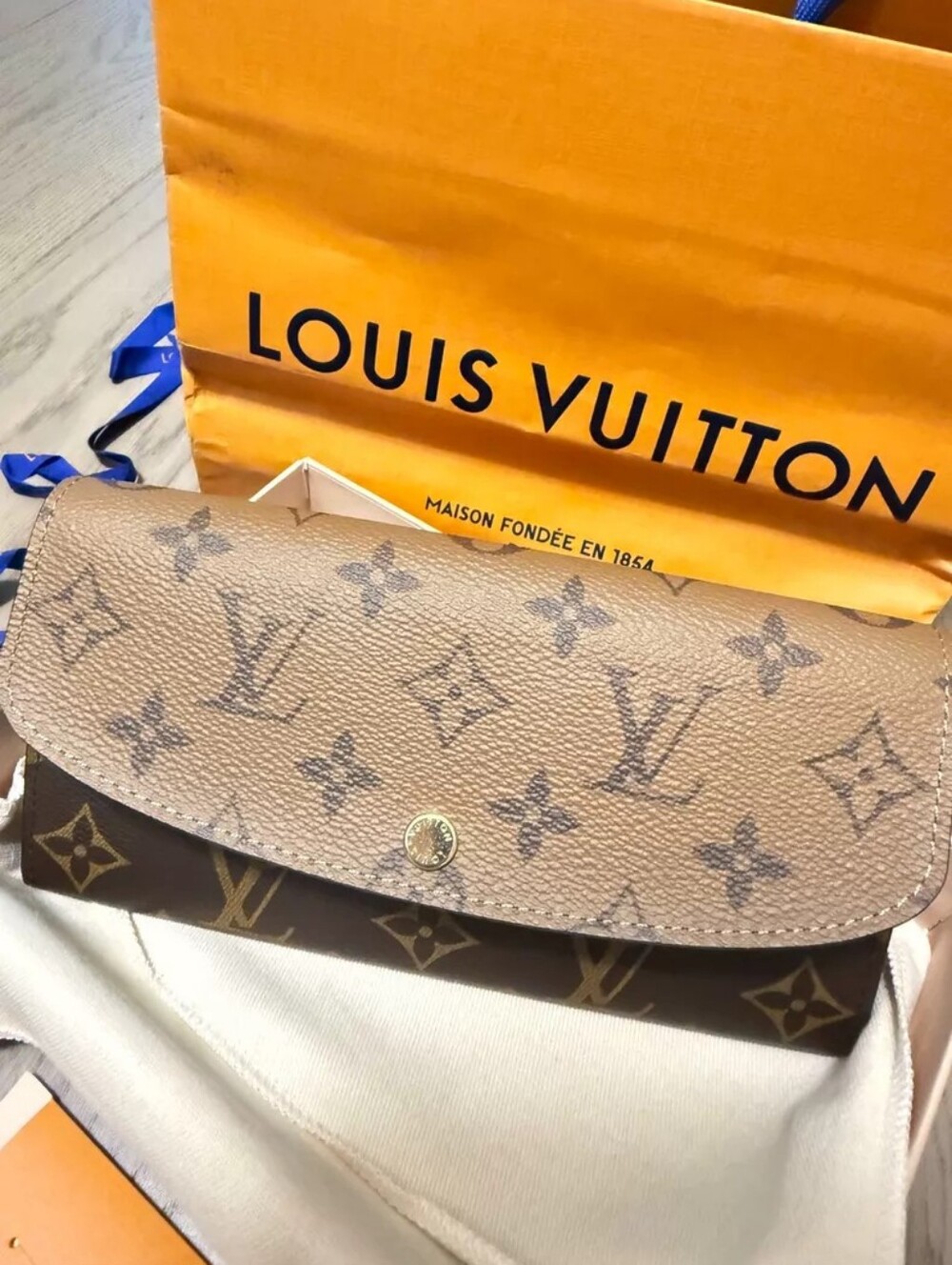 Louis Vuitton Emilie Wallet
